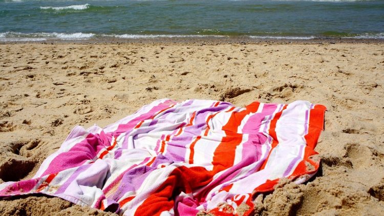 Nudističkoj plaži (28 djevojke fotografija) na Prska ko