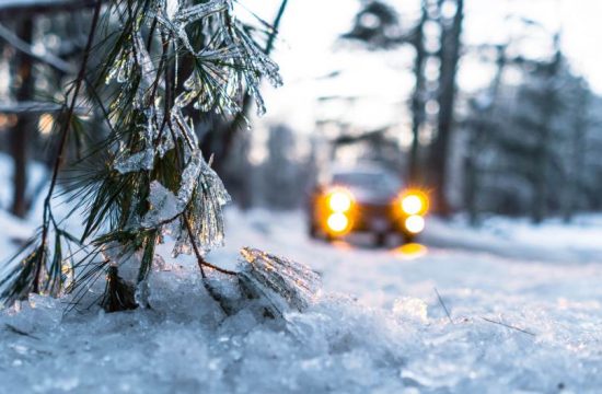 auto, zima, snijeg, automobil, zimski uvjeti na cesti