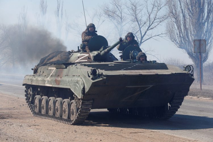 Ruski tenk, ruski vojnici, ruska vojska, vojnik