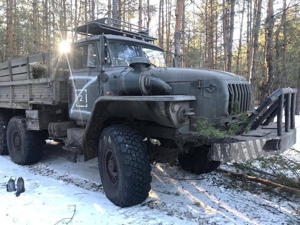 ruska vojska, ruska oprema, ruske trupe, vojni kamion, znak Z